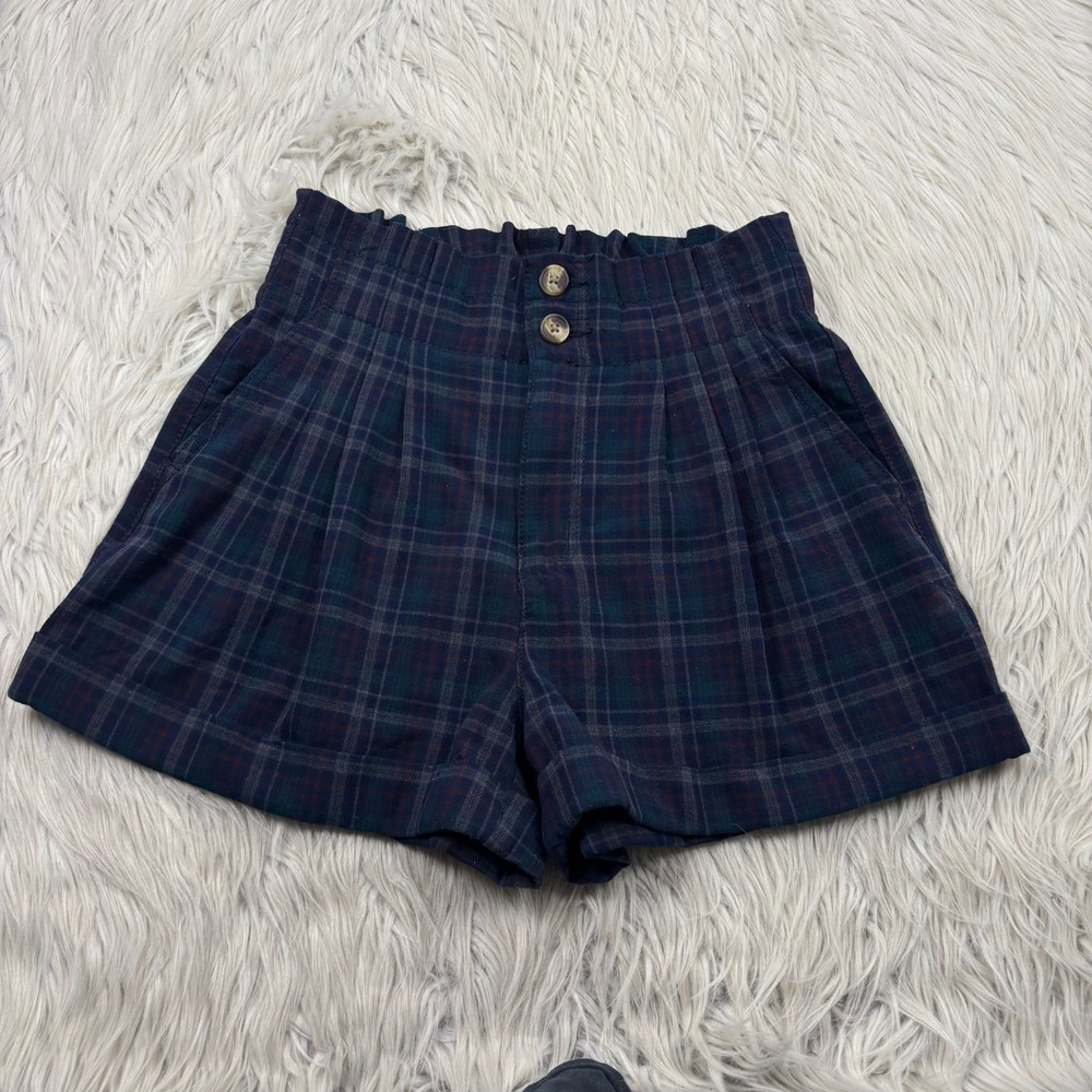 American Eagle Women's 0 Plaid Pleated Cuffed Shorts Fall Layering Gilmore Girls